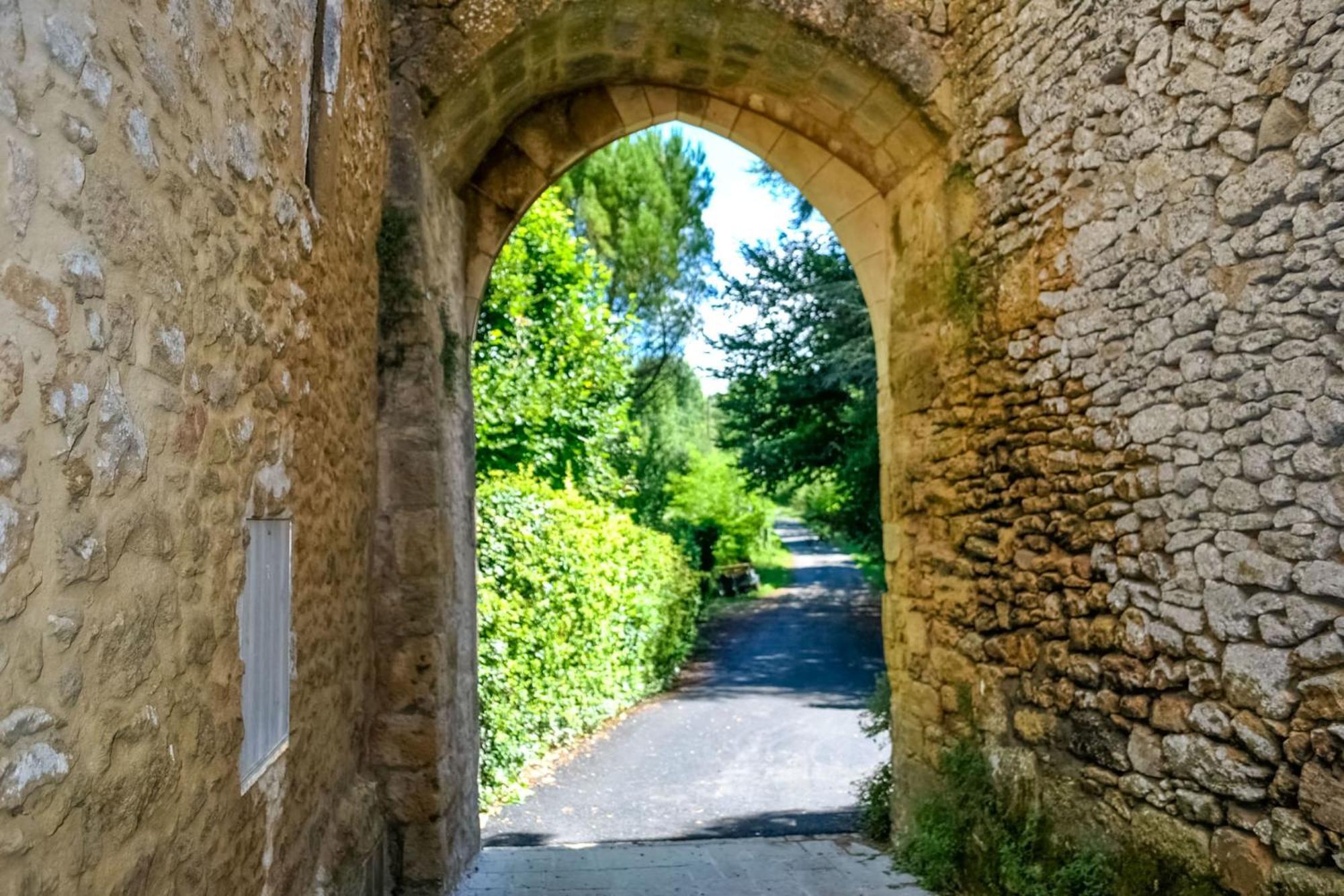 Ancienne Sechoir A Tabac Idealement Place A Limeuil Pour 4 Dans La Nature Exterior photo